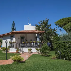 Villa Iaia, Fontane Bianche